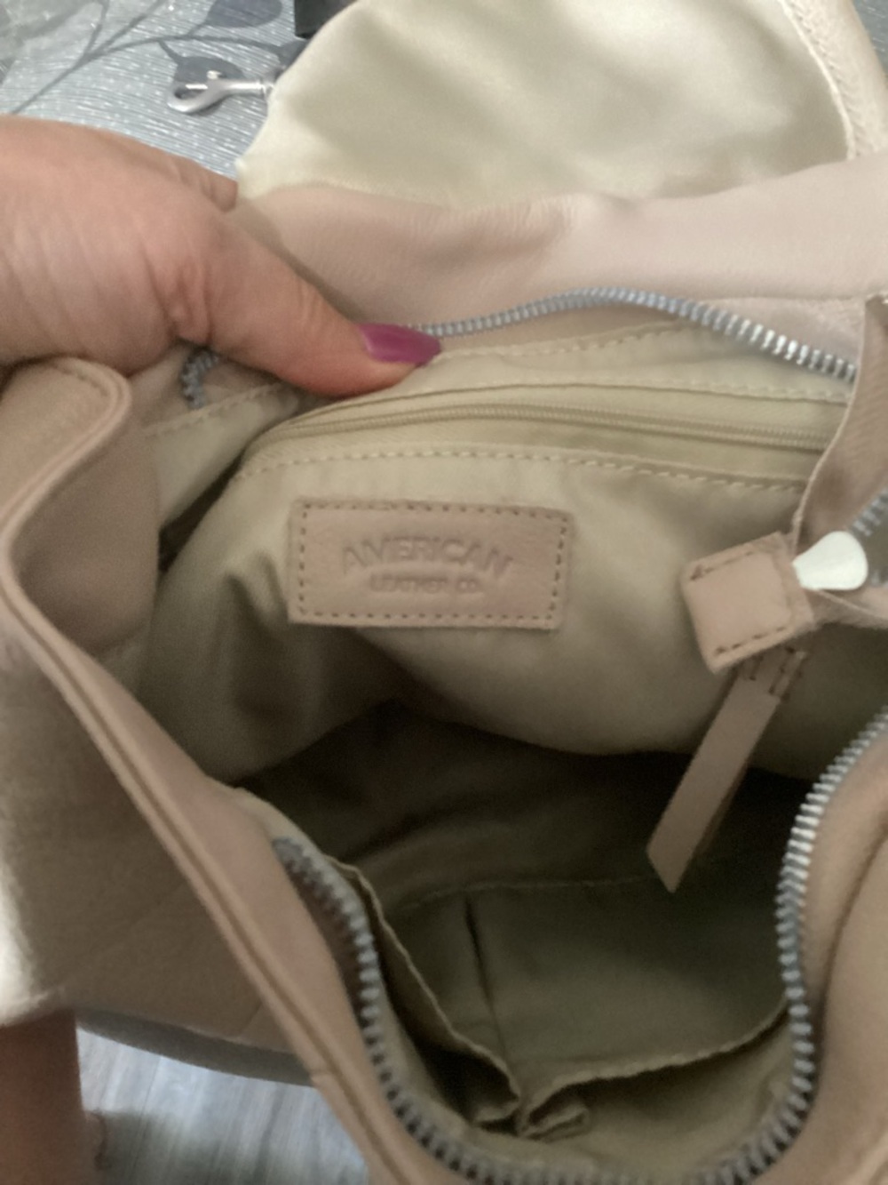 American Leather Co Convertible bag New w/o tags - Picture 4 of 5
